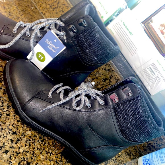 Size 11 all Black Women’s Boots - Picture 1 of 6